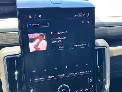 Used 2025 GMC Yukon Denali Ultimate AWD/4WD image 29