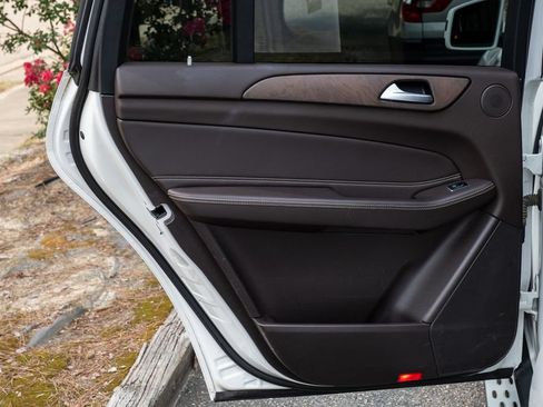 Used 2019 Mercedes-Benz GLS 450 4MATIC w/ Premium 1 Package image 30