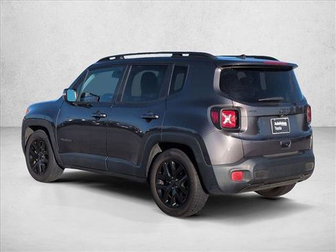 Used 2018 Jeep Renegade Altitude image 8