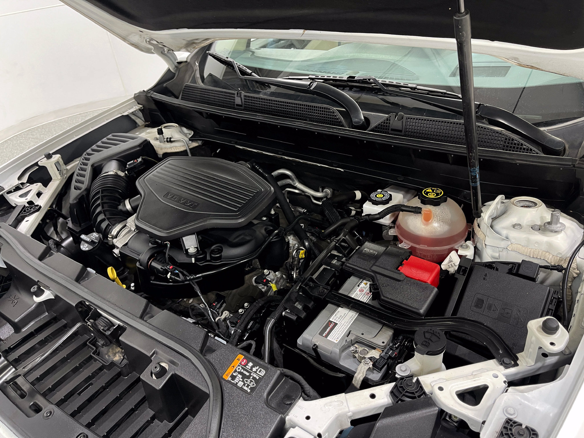 Used 2021 GMC Acadia Denali w/ Denali Technology Package FWD image 26