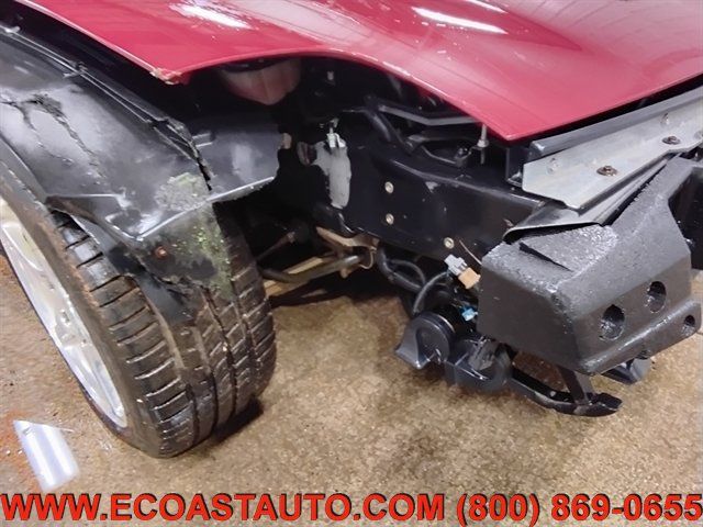 Used 2001 Chevrolet Corvette Coupe w/ Preferred Equipment Group2 RWD image 15