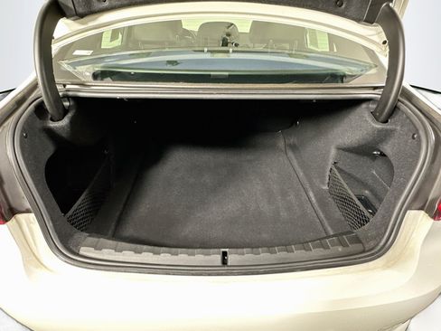 Used 2019 BMW 330i Sedan w/ Convenience Package RWD image 30