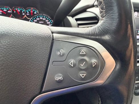 Used 2019 Chevrolet Suburban LT AWD/4WD image 14