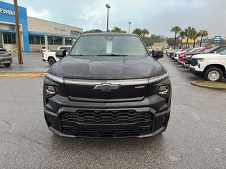 New 2025 Chevrolet Silverado EV RST video 2