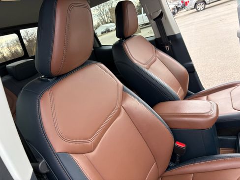 Used 2023 Ford Maverick Lariat w/ Lariat Luxury Package image 46