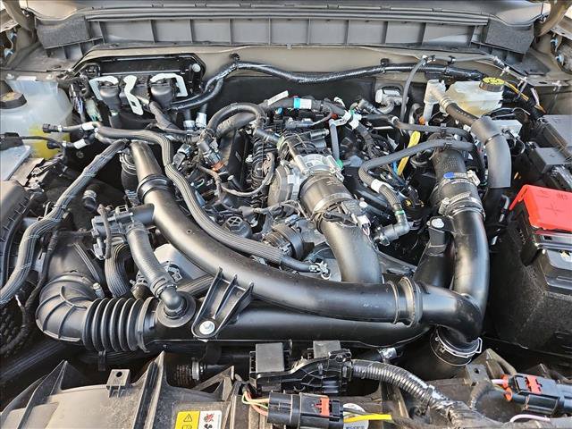 Used 2025 Ford Bronco Outer Banks AWD/4WD image 23