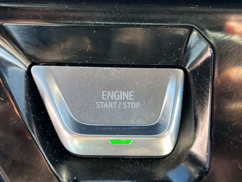 Used 2024 GMC Sierra 1500 Denali AWD/4WD image 23