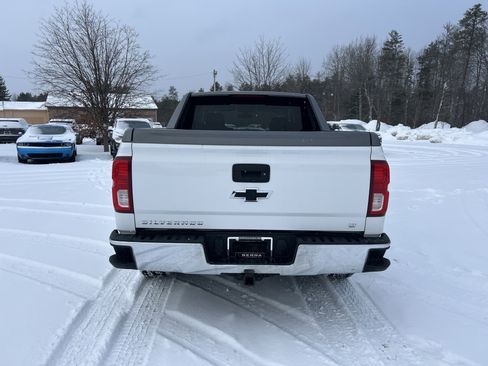 Used 2017 Chevrolet Silverado 1500 LT image 4