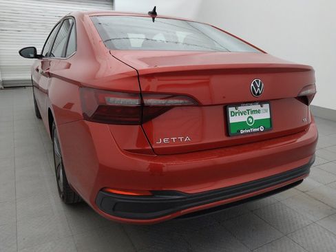 Used 2023 Volkswagen Jetta SE FWD image 5