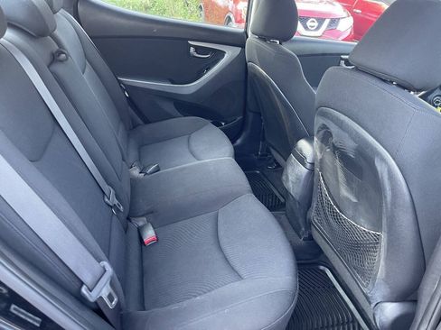 Used 2015 Hyundai Elantra SE w/ Option Group 03 FWD image 23