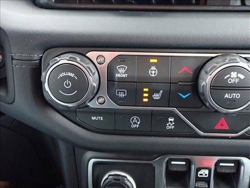 New 2026 Jeep Wrangler Unlimited Sahara AWD/4WD image 20