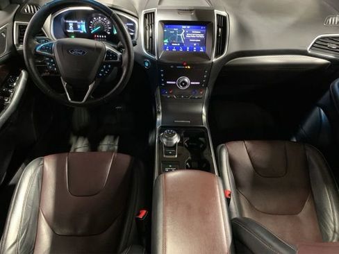 Used 2020 Ford Edge Titanium w/ Equipment Group 301A AWD/4WD image 17