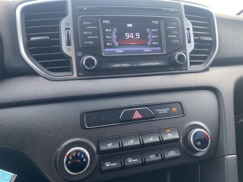 Used 2019 Kia Sportage LX image 13