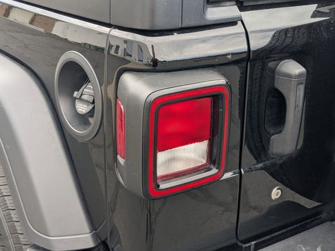 Used 2023 Jeep Wrangler Sport image 14