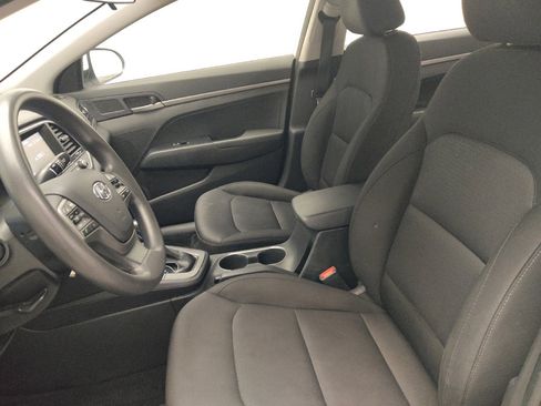 Used 2018 Hyundai Elantra SE w/ SE Connectivity Package 04 FWD image 17