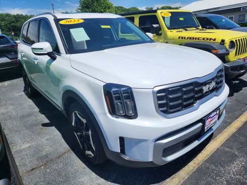 Used 2023 Kia Telluride S w/ S Sunroof Package AWD/4WD image 1
