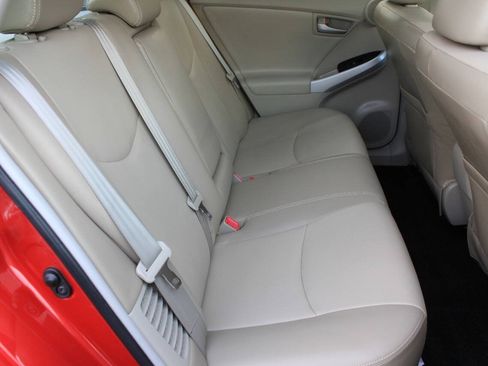 Used 2014 Toyota Prius Four FWD image 16
