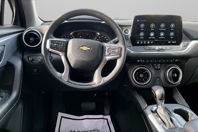Used 2023 Chevrolet Blazer LT FWD image 5