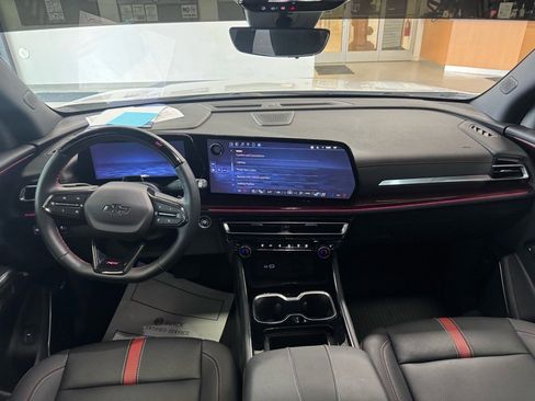 Used 2024 Chevrolet Traverse RS w/ LPO, Floor Liner Package image 16