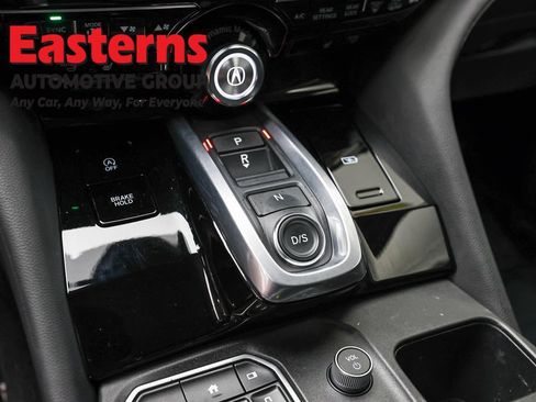 Used 2023 Acura MDX SH-AWD image 13