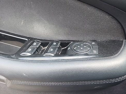 Used 2019 Ford Edge SEL FWD image 23