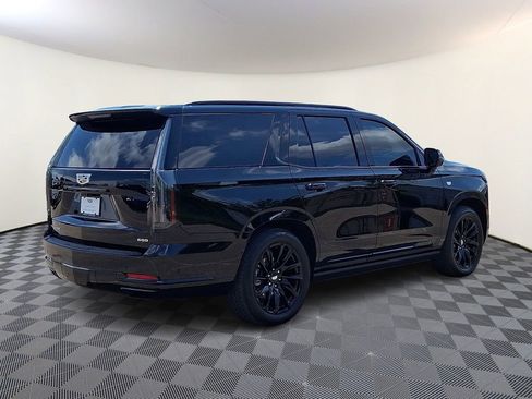 Used 2025 Cadillac Escalade Sport w/ Touring Package AWD/4WD image 4