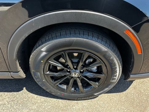 Used 2025 Honda CR-V Sport image 11