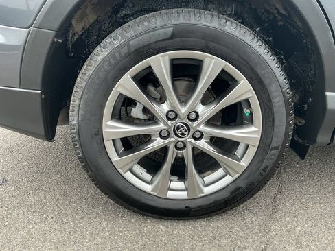 Used 2016 Toyota RAV4 Limited w/ Advanced Technology Package AWD/4WD image 8