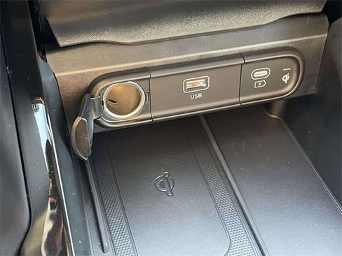 New 2025 Kia Telluride S image 39