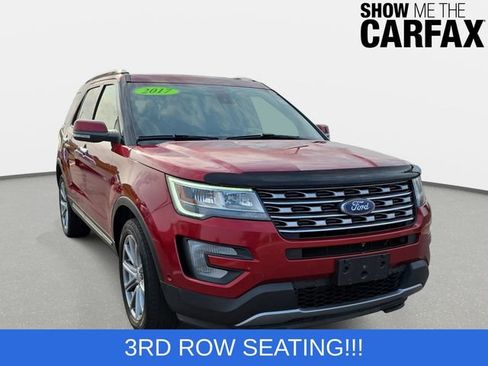 Used 2017 Ford Explorer Limited w/ Equipment Group 303A AWD/4WD image 3