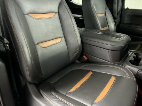 Used 2020 GMC Sierra 1500 AT4 w/ AT4 Premium Package image 29