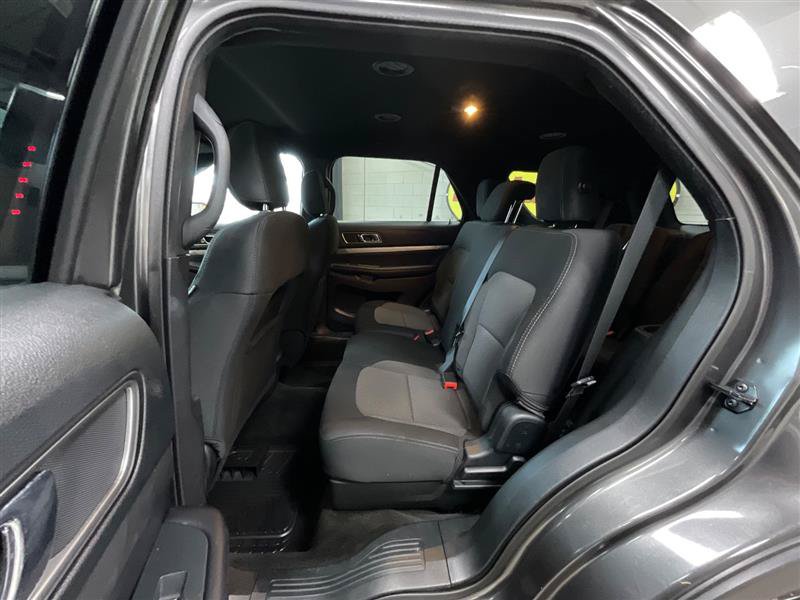 Used 2018 Ford Explorer XLT w/ Class II Trailer Tow Package FWD image 22