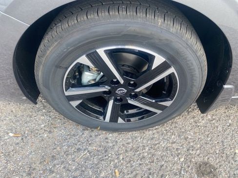 New 2025 Nissan Sentra SV image 10