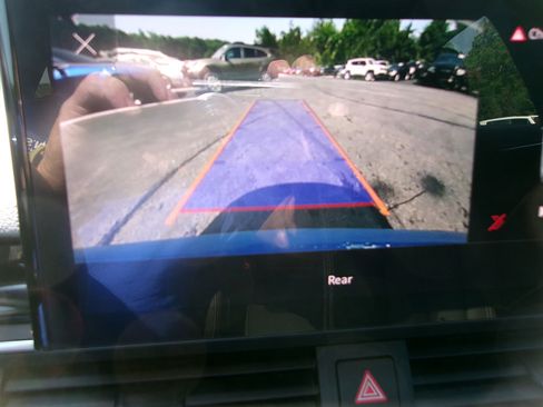 Used 2021 Audi A4 2.0T Premium image 16