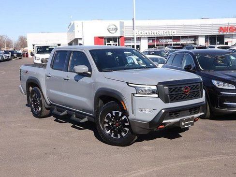 Used 2023 Nissan Frontier Pro-X w/ Pro Convenience Package image 2