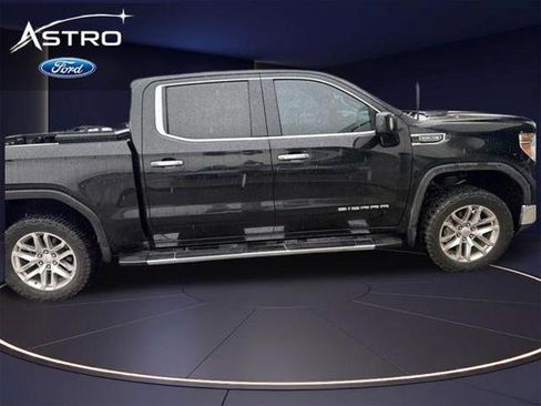 Used 2021 GMC Sierra 1500 SLT w/ SLT Premium Plus Package AWD/4WD image 4