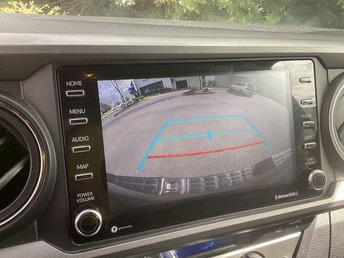 Used 2021 Toyota Tacoma TRD Sport image 16