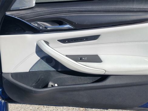 Used 2020 BMW M5 image 25