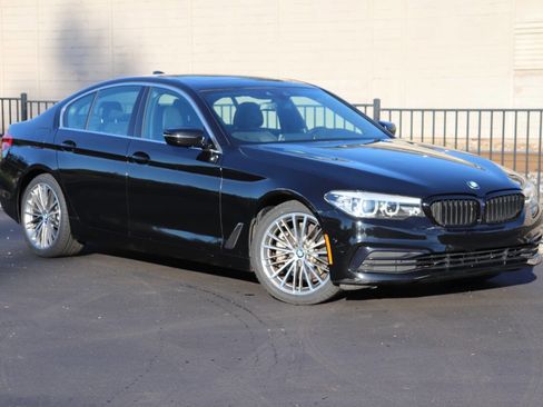 Used 2019 BMW 530i w/ Convenience Package image 1