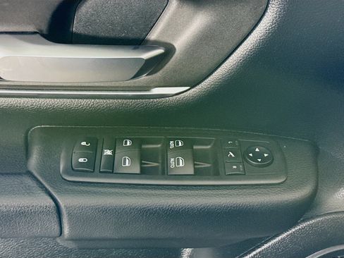 Used 2019 RAM 1500 Big Horn AWD/4WD image 24