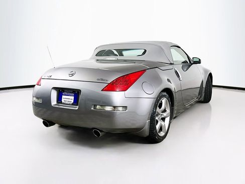 Used 2008 Nissan 350Z Touring image 6