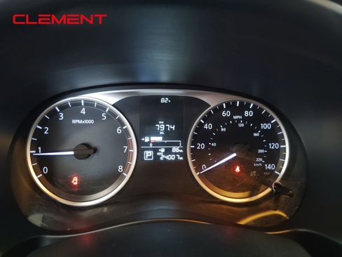 Used 2022 Nissan Kicks S image 18