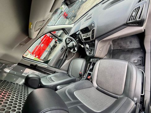 Used 2022 Ford Transit Connect XL FWD image 24