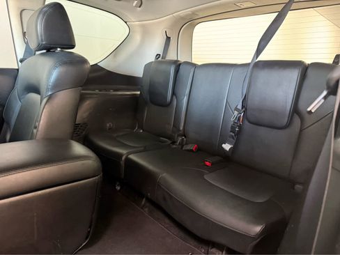 Used 2022 Nissan Armada SL w/ Captain's Chairs Package AWD/4WD image 16