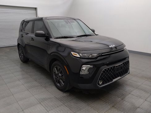 Used 2022 Kia Soul EX image 13