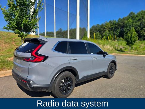Used 2025 Honda CR-V EX-L image 3