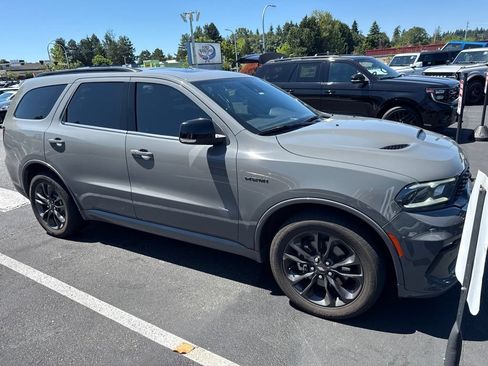 Used 2023 Dodge Durango R/T w/ Blacktop Package AWD/4WD image 2