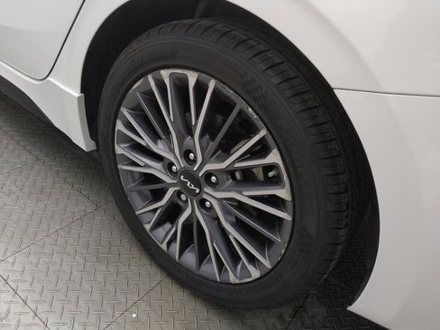 Used 2024 Kia Forte GT-Line w/ GT-Line Premium Package FWD image 31