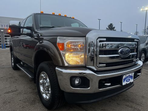 Used 2016 Ford F250 XLT w/ XLT Premium Package image 4
