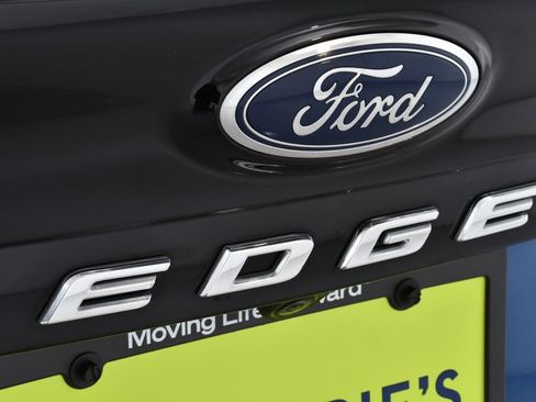 Used 2024 Ford Edge SEL w/ Convenience Package image 23